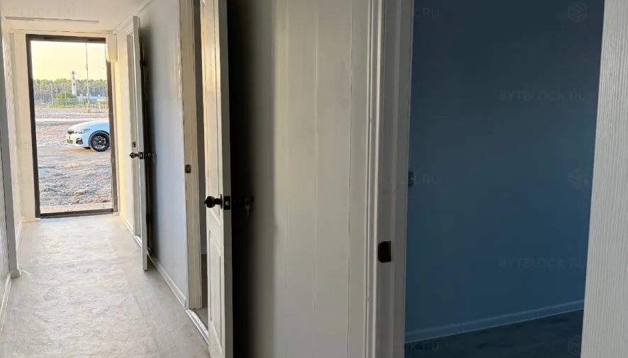 Модульное здание БытБлок из сэндвич-панелей утепленное с отделкой