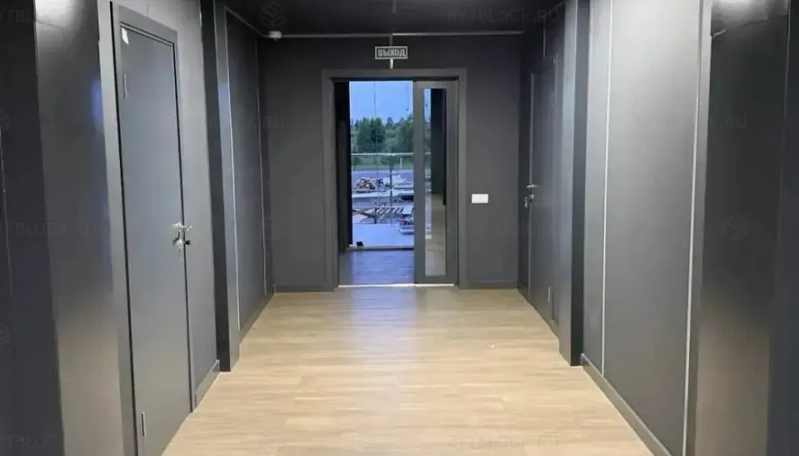 Двухэтажное модульное здание — внешний вид